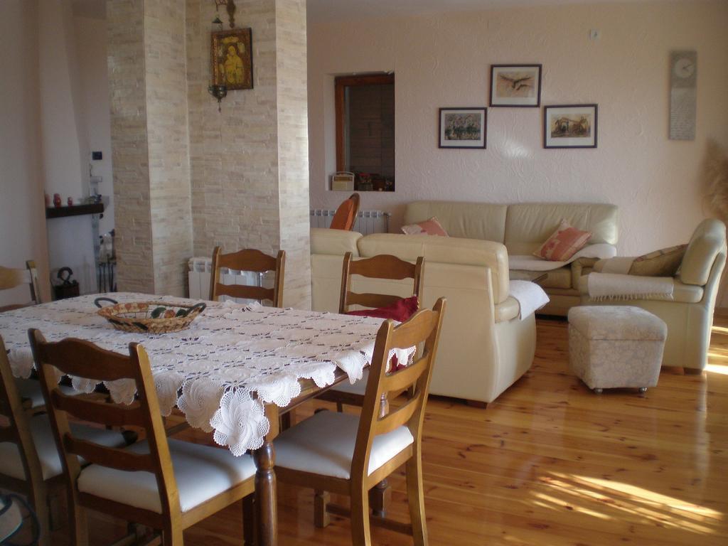 Villa Lidija بودفا الغرفة الصورة